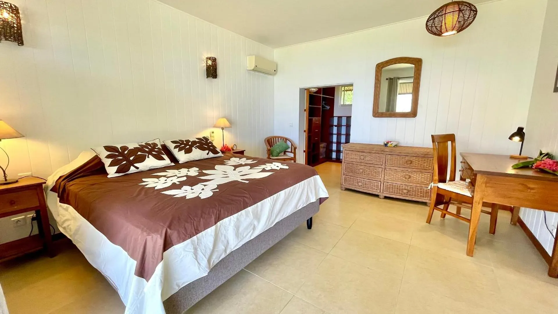 Pae Miti Beach House - White Sand Beach - Tahiti - 7 People Punaauia  Holiday home Punaauia (Tahiti)