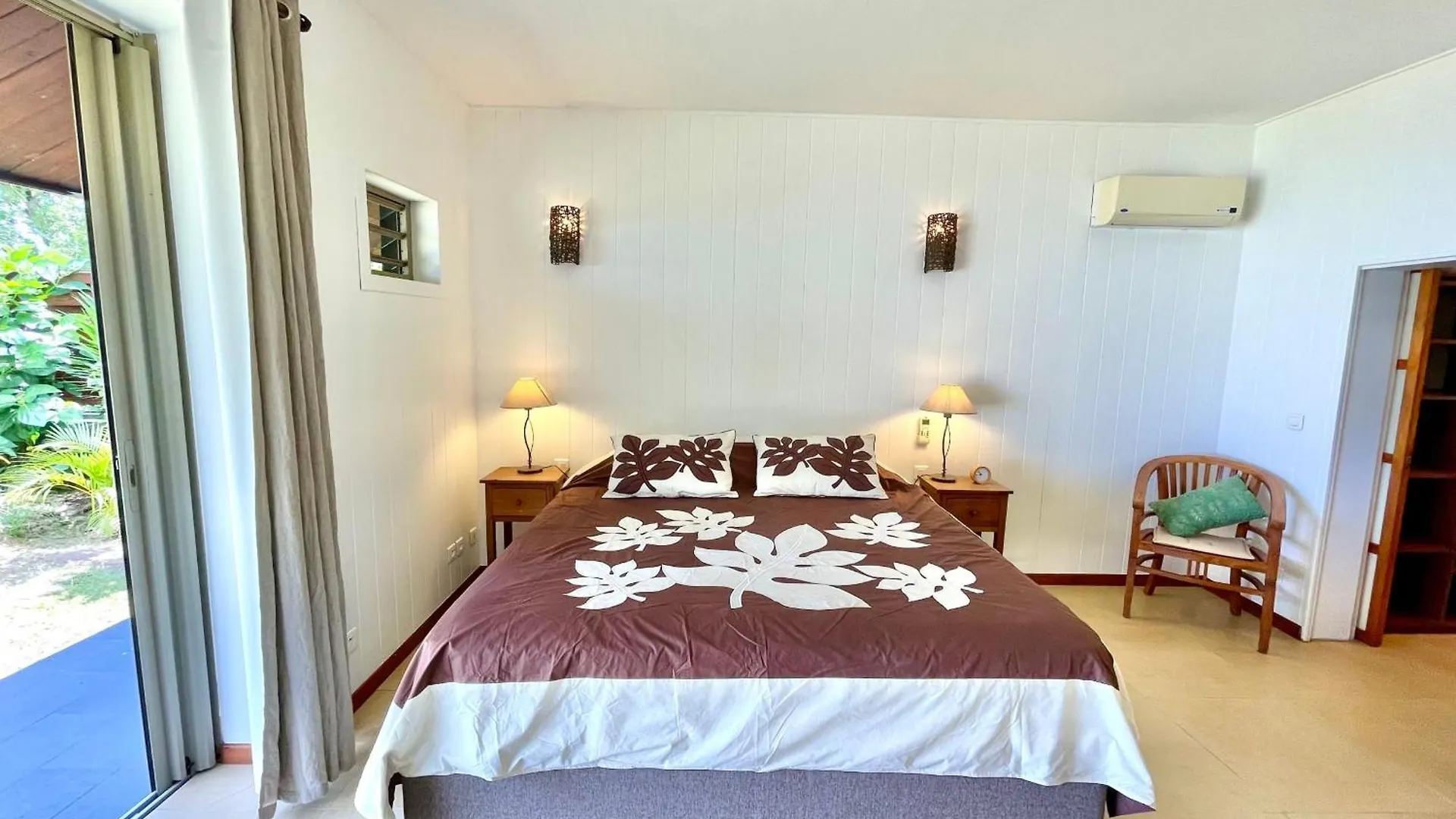 Pae Miti Beach House - White Sand Beach - Tahiti - 7 People Punaauia  French Polynesia